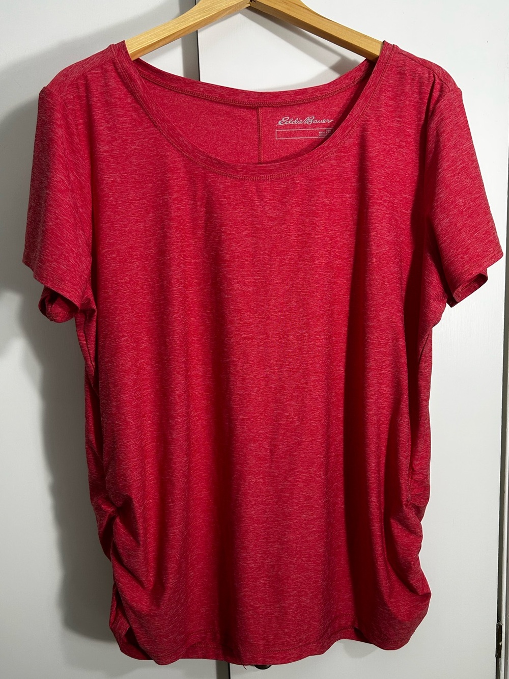 Eddie Bauer Performance Short-Sleeve Scoop Neck Top